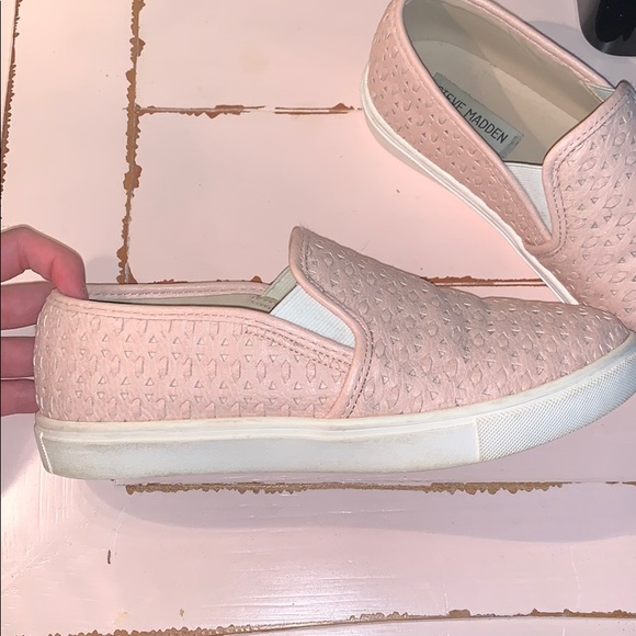 Steve Madden sneakers - Picture 2 of 3